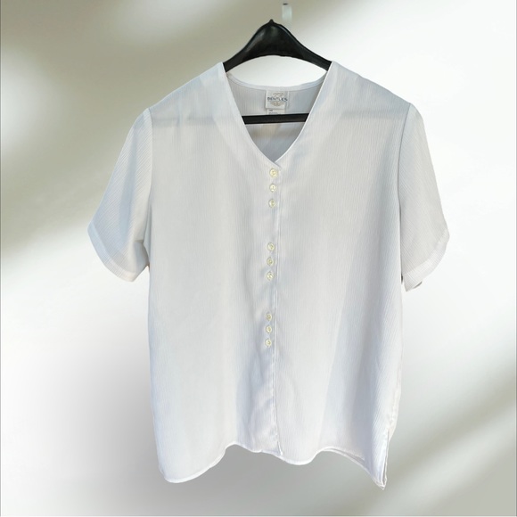 JR Bentley Tops - Vintage JR Bentley White Button Down Short Sleeve Ribbed Top Blouse 18W